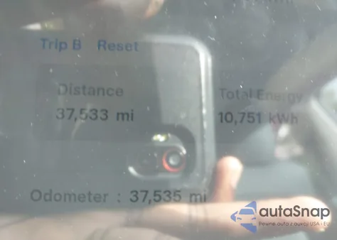 2023 Tesla Model Y Awd/Long Range Dual Motor All-Wheel Drive из США, поврежденный, VIN 7SAYGDEE5PF881514